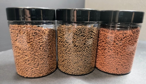 Granulat dla pielęgnic Cichlid Bits Green Pelnoporcjowy Wolnoopadający