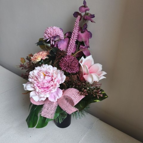 Bukiet flakon stroik na cmentarz kompozycja kwiatowa na wszystkich świętych