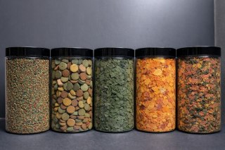 Kompletny zestaw pokarmu dla ryb akwariowych i krewetek 5x500ml